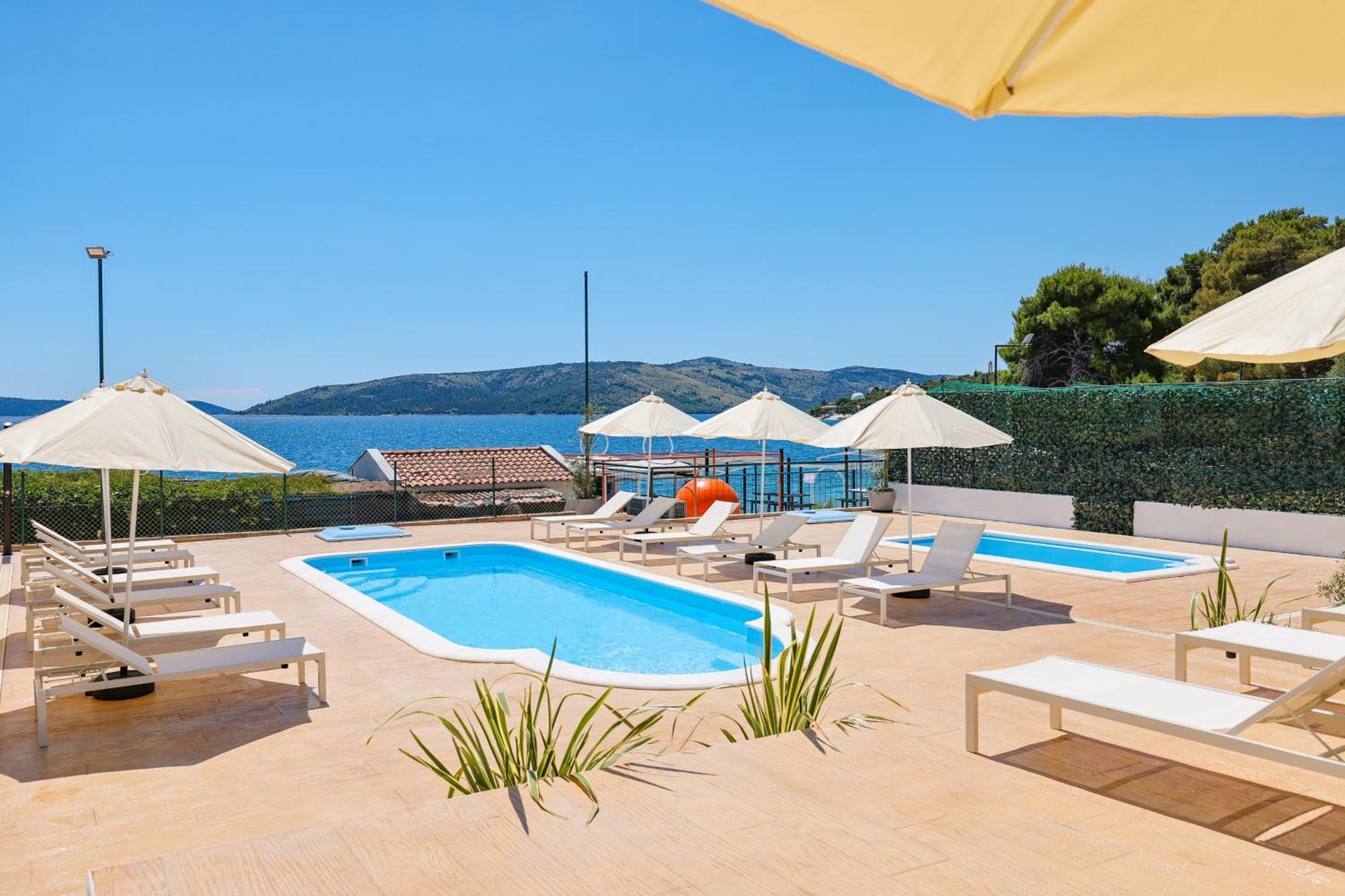 Apartments Medena Trogir Extérieur photo